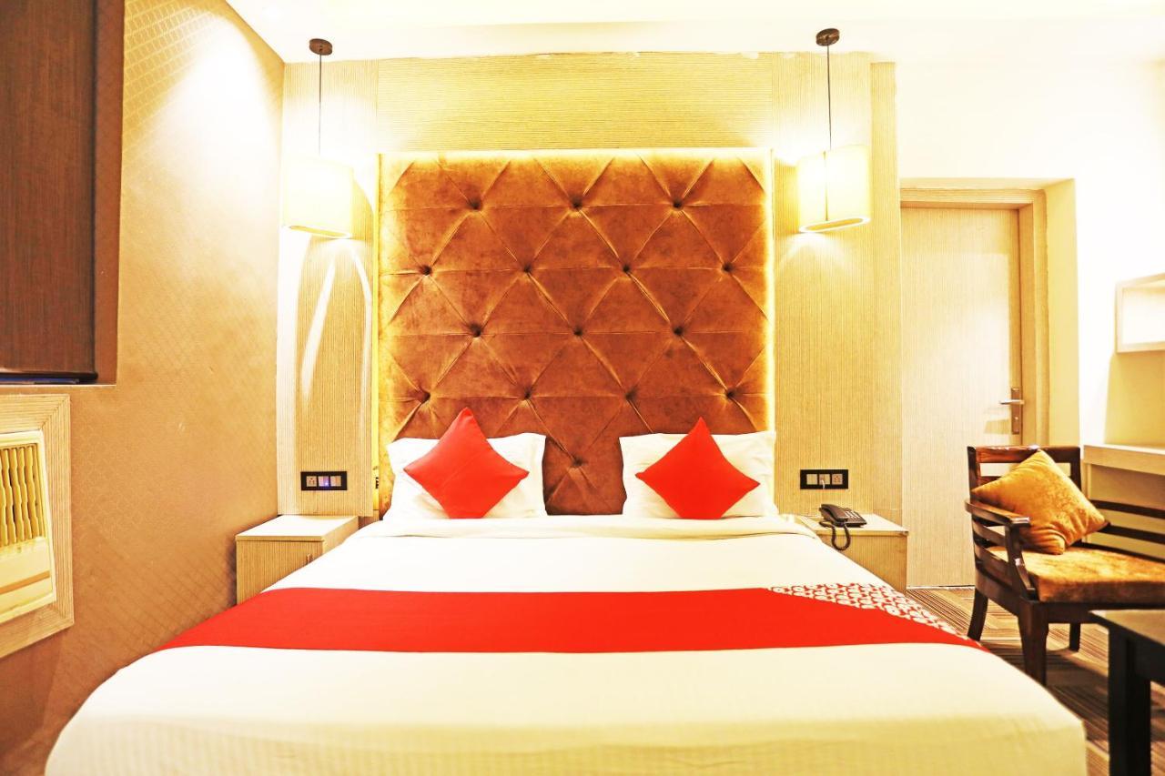 Fabhotel Ronald Inn Faridabad Exterior foto
