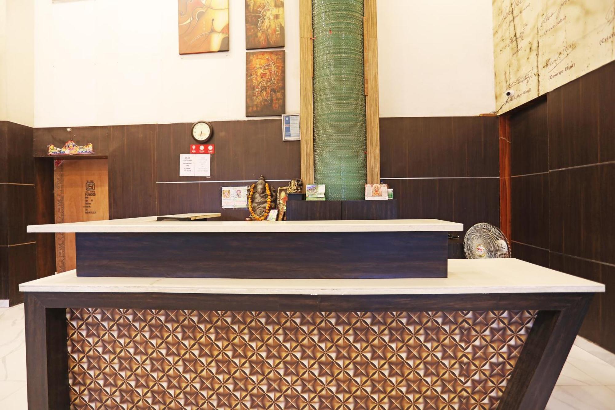 Fabhotel Ronald Inn Faridabad Exterior foto